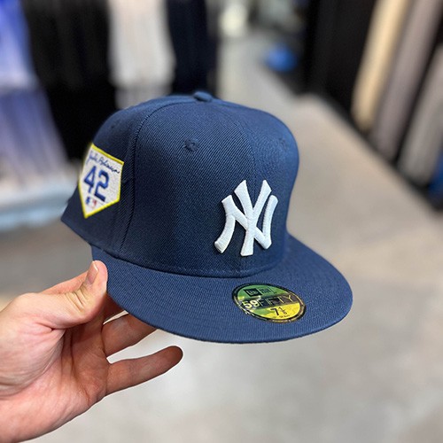 کلاه کپ فیت بک نیو ارا (NEW ERA NY) سرمه ای جزییات آبی سایز (1/8)7 (56.8 CM)